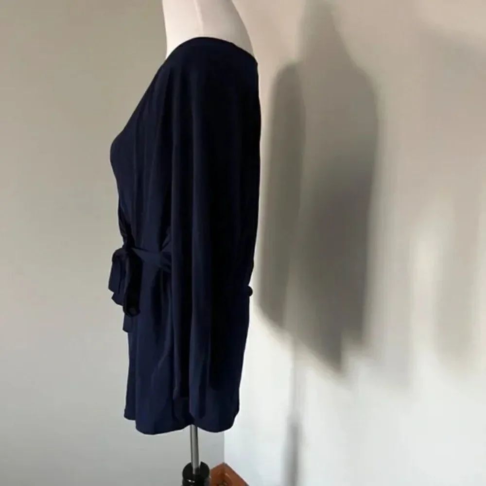 Motherhood Maternity Nursing Navy Top size XL - Picture 5 of 6